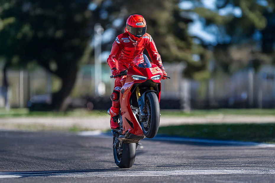 Ducati Panigale V2 image 10