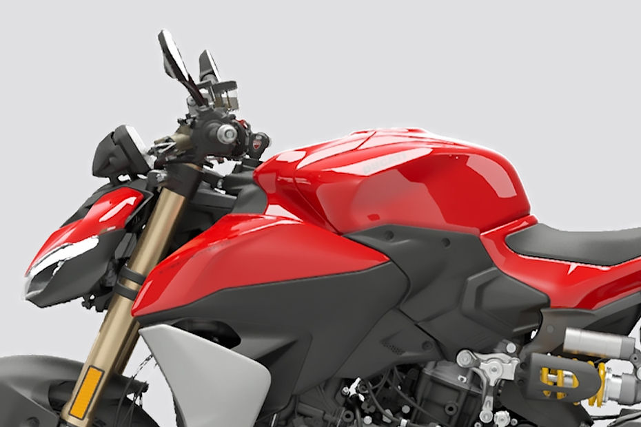Ducati Streetfighter V2 image 10