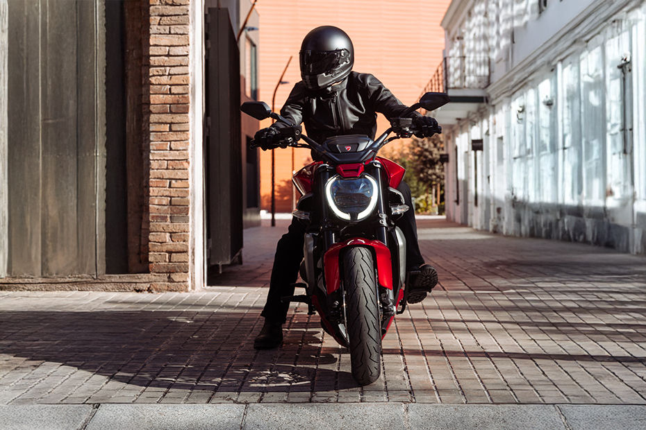 Ducati XDiavel V4 image 7