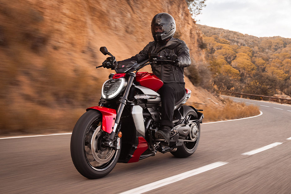 Ducati XDiavel V4 image 8