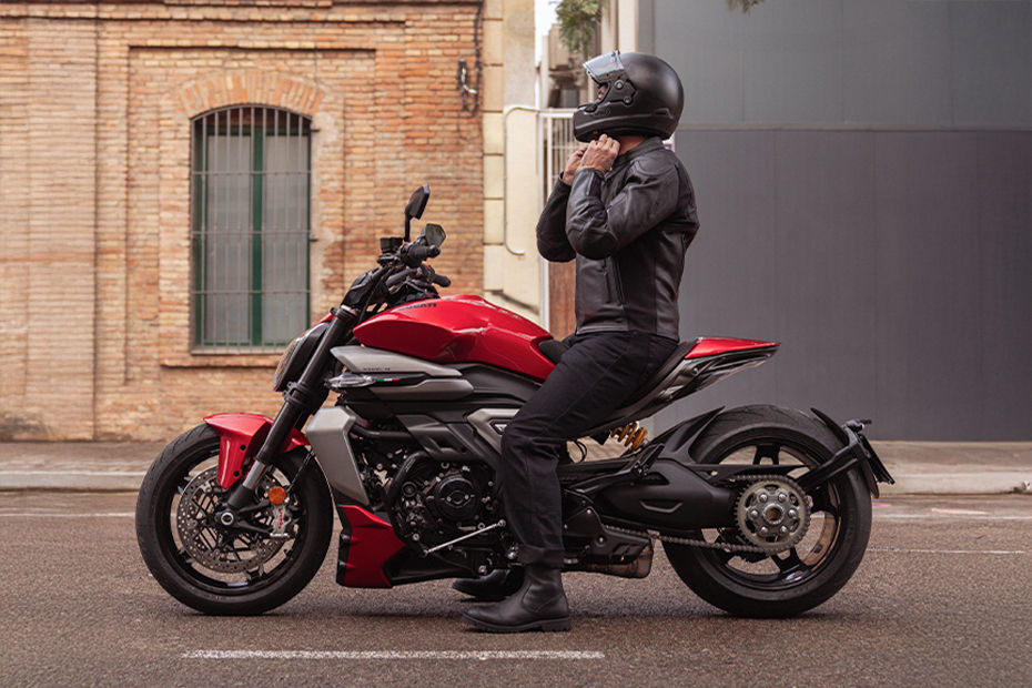 Ducati XDiavel V4 image 9