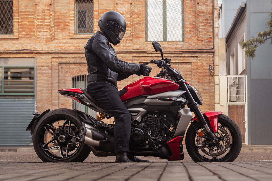 Ducati XDiavel V4 image 11