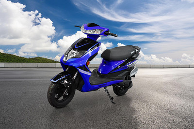 Gemopai Ryder Front Left Quarter View