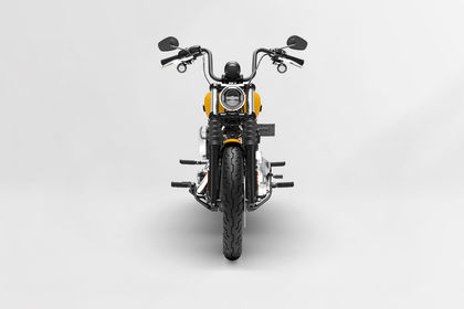 Harley-Davidson Street Bob Front View Harley-Davidson Street Bob Front View