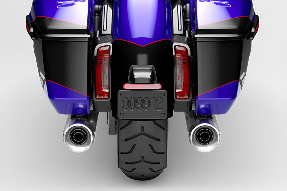 Harley-Davidson CVO Road Glide image 12