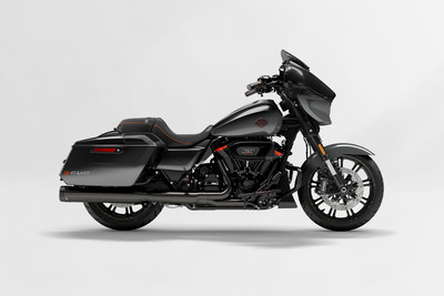 Harley-Davidson CVO Street Glide Side Profile View (Right)