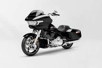 Harley-Davidson Road Glide Front Left Quarter View Harley-Davidson Road Glide Front Left Quarter View