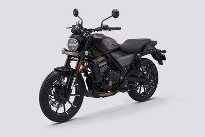 Harley-Davidson X440 Front Left Quarter View