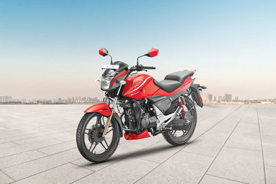 Hero Xtreme Sports Front Left Quarter View
