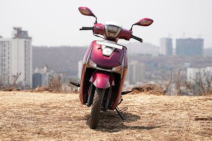 Hero Destini 125 Front View Hero Destini 125 Front View