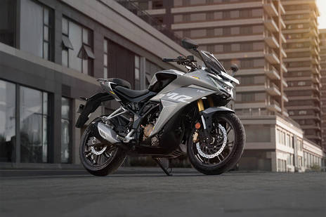 Hero Karizma 210 XMR Combat Edition