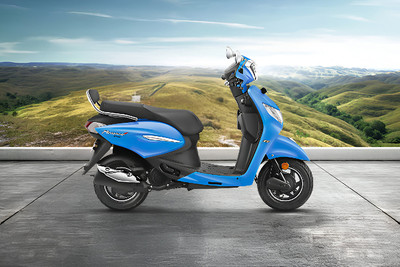 Hero Pleasure Plus Side Profile View (Right)