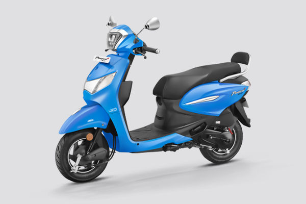 Hero Pleasure Plus Front Left Quarter View Hero Pleasure Plus Front Left Quarter View