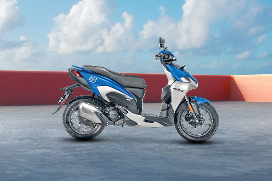 Hero Xoom 125 दाईं ओर का दृश्य
