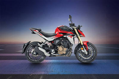 Hero Xtreme 250R Right Side View