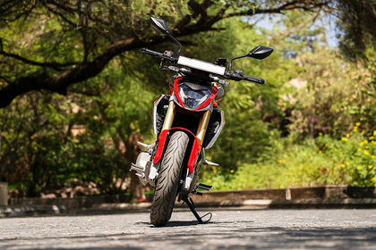 Hero Xtreme 250R Front View
