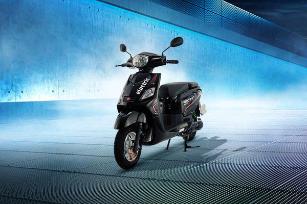 Hero Electric NYX Front Left Quarter View Hero Electric NYX Front Left Quarter View