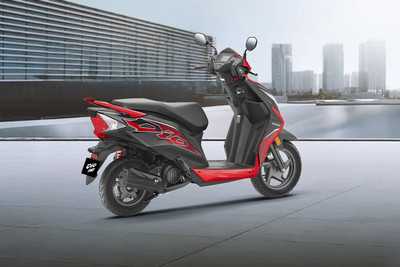 होंडा डियो Rear Right Three Quarter View
