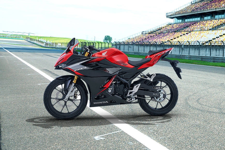 Honda CBR150R image 3