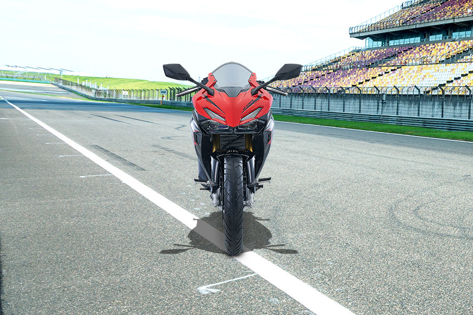 Honda CBR150R image 2