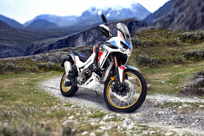 Honda CRF1100L Africa Twin Right Side View