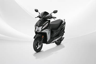 Honda Dio 125 Front Left View