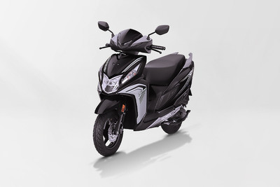 Honda Dio 125 Front Left Quarter View