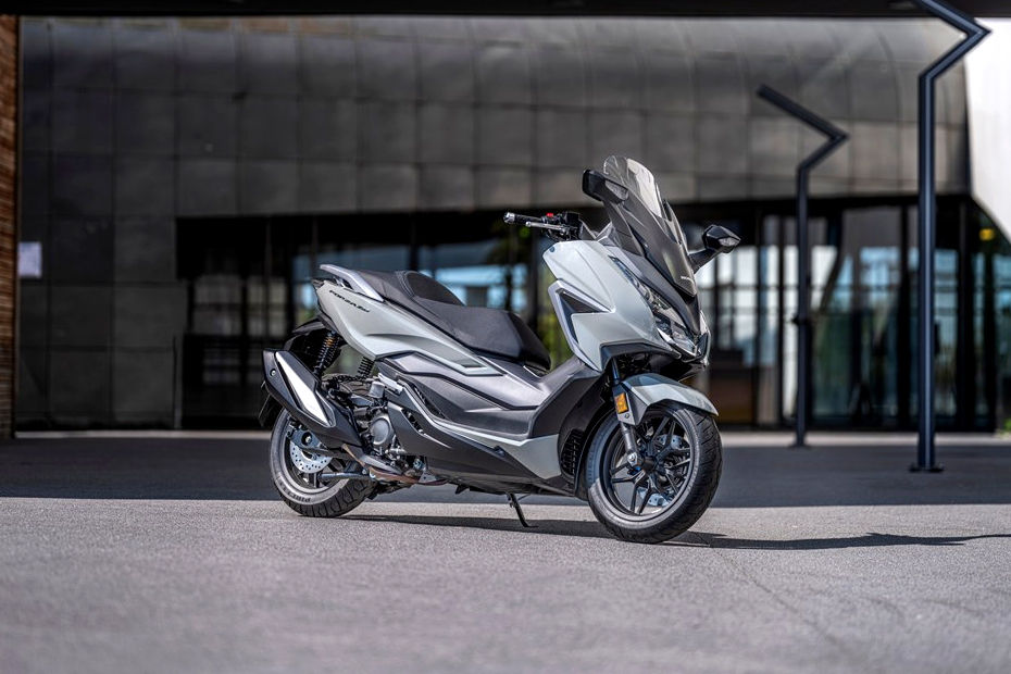 Honda Forza 350 image 5