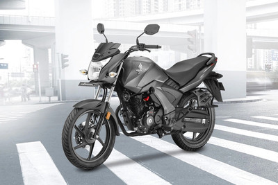 होंडा सीबी यूनिकॉर्न 160 Front Left Quarter View