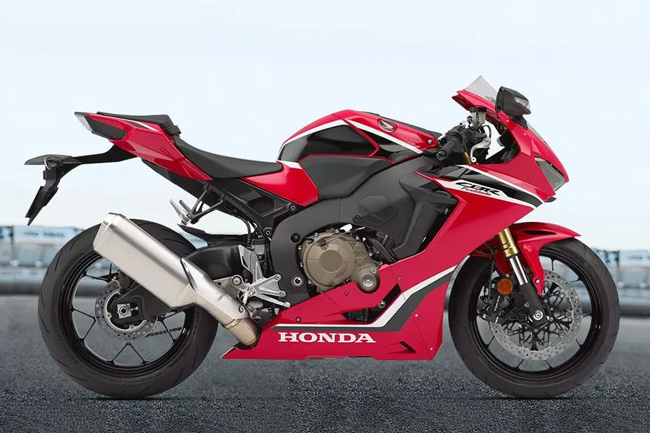 Honda CBR1000RR Right Side View Image - BikeDekho