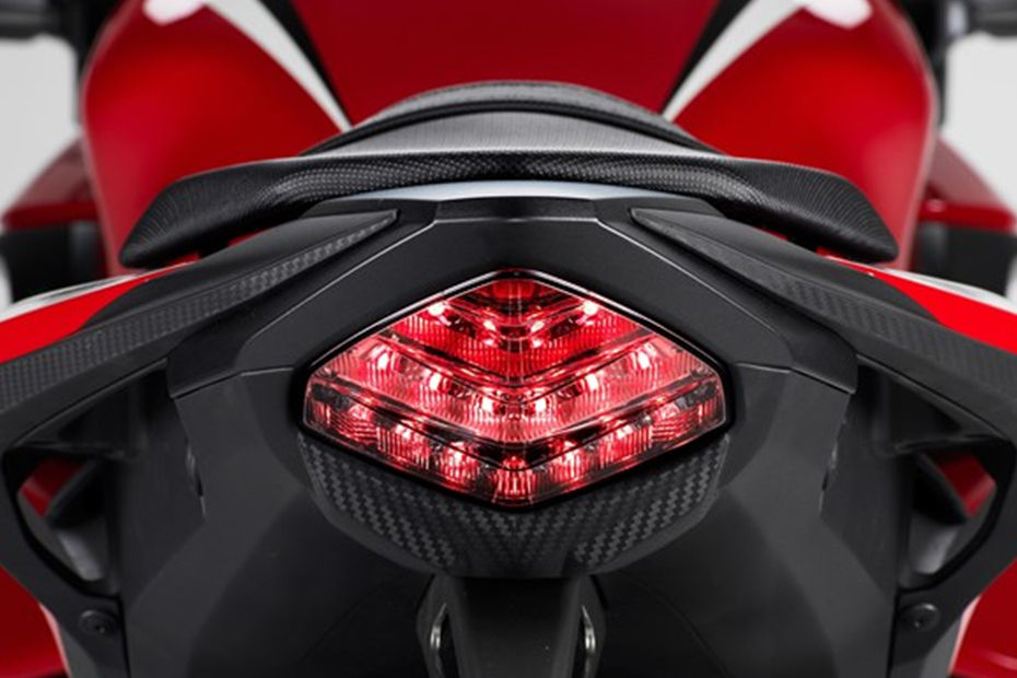 Honda CBR500R image 12