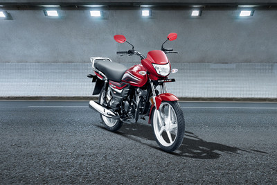Honda CD 110 Dream BS4 Front Right Quarter View