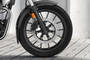 Honda CB350 H'ness सामने टायर का दृश्य