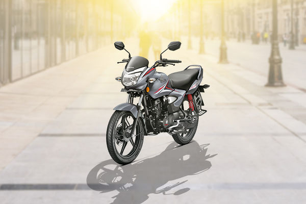 Honda CB Shine BS4 Front Left Quarter View Honda CB Shine BS4 Front Left Quarter View