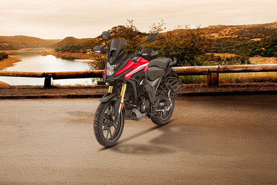 Honda NX200 Front Left Quarter View