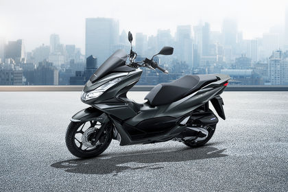 Honda PCX160 Front Left Quarter View Honda PCX160 Front Left Quarter View