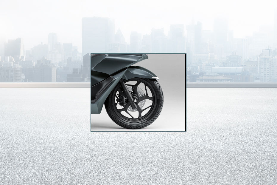 Honda PCX160 image 12