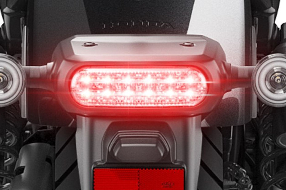 Honda Rebel 1100 image 10