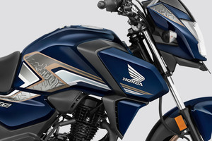 Honda SP125 25 Year Anniversary Edition On road Price