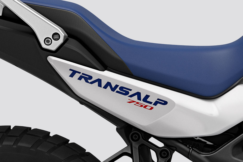 Honda XL750 Transalp image 12