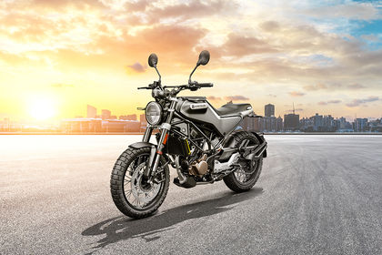 Husqvarna Svartpilen 125 Front Left Quarter View Husqvarna Svartpilen 125 Front Left Quarter View