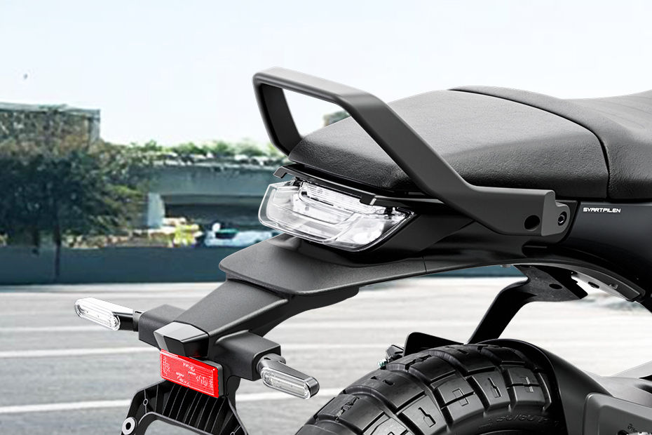 Husqvarna Svartpilen 401 image 9