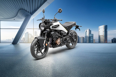 Husqvarna Vitpilen 250 Front Left Quarter View