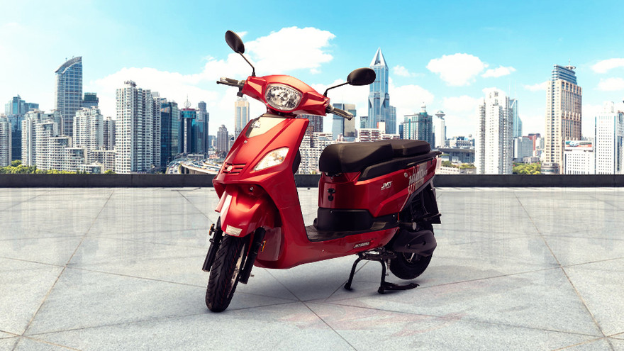 Jitendra JMT 1000 Front Left Quarter View