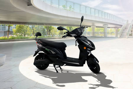 Joy e-bike Gen Next Nanu Front Right View