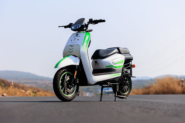 Kabira Hermes 75 Front Left Quarter View