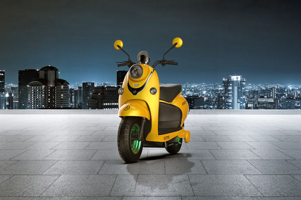Kabira Mobility Intercity Neo Front Left Quarter View Kabira Mobility Intercity Neo Front Left Quarter View