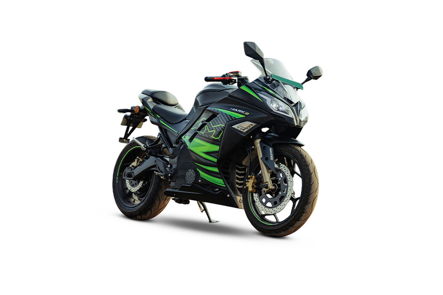 ग्लॉसी ब्लैक