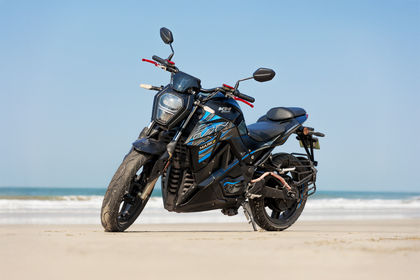 Kabira KM4000 Mark 2 Front Left Quarter View Kabira KM4000 Mark 2 Front Left Quarter View