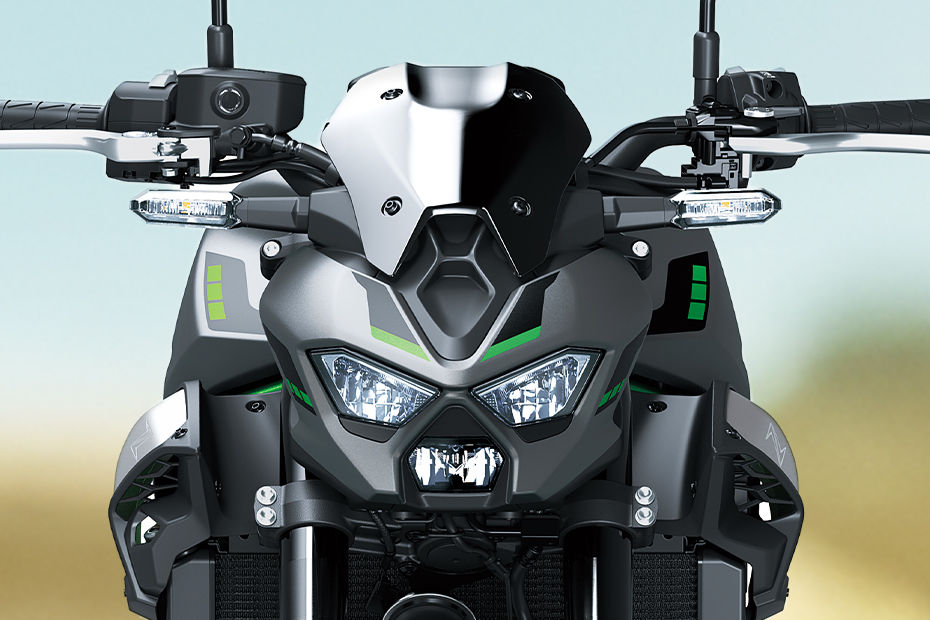 Kawasaki Z900 (2020-2025) Price - Images, Colours, Specs & Reviews